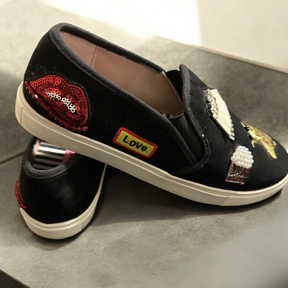 Betsey Johnson Shoes!🖤 - Picture 2 of 6